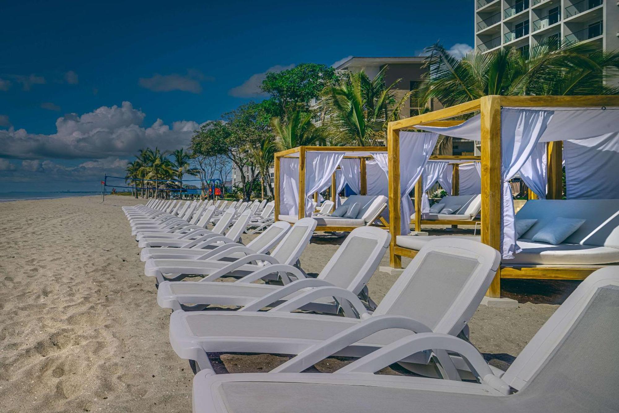 ホテル Radisson Riviera Panama プンタ・チャメ エクステリア 写真
