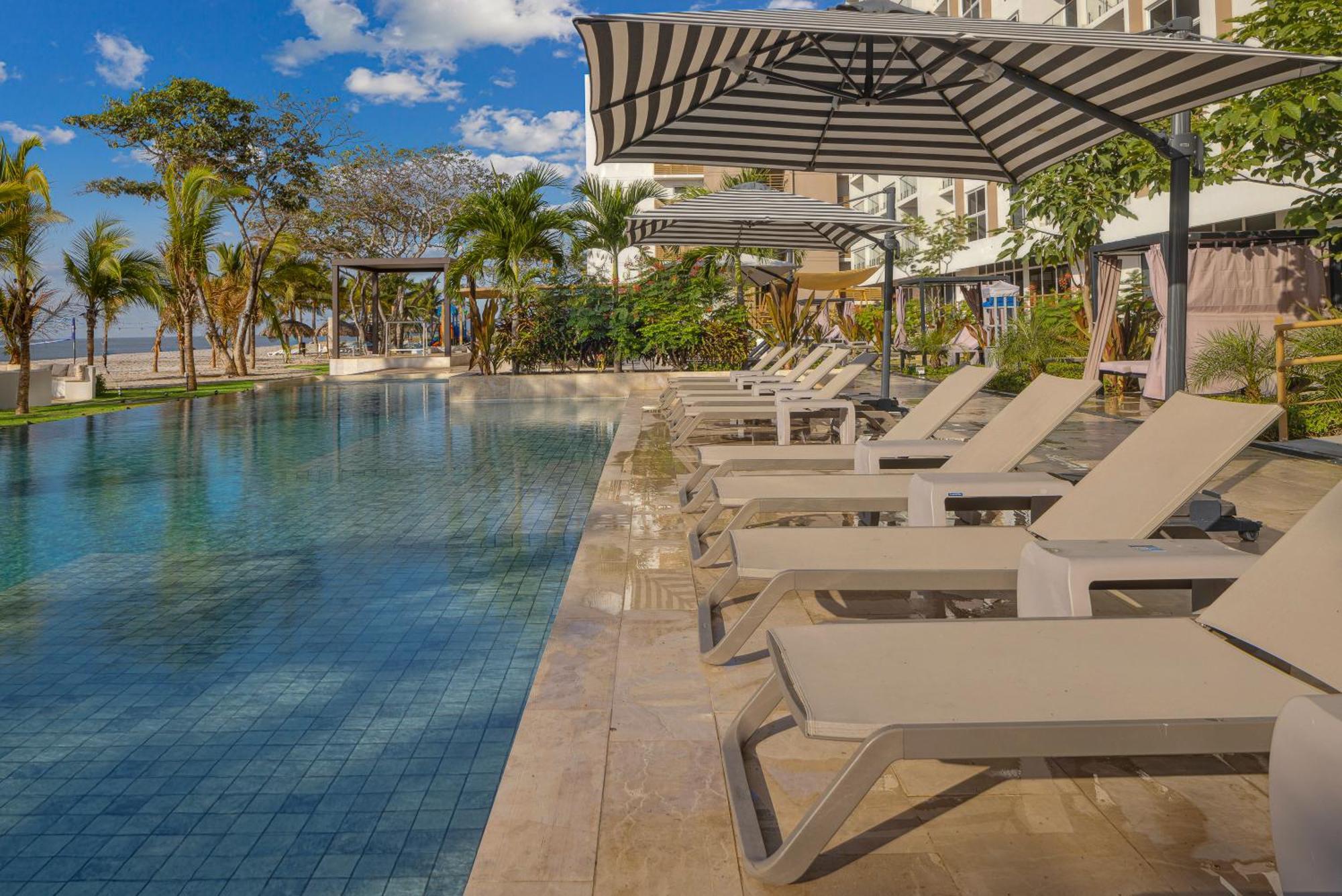 ホテル Radisson Riviera Panama プンタ・チャメ エクステリア 写真